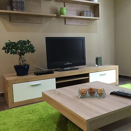 Apartment Alkotmany