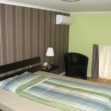 Apartment Alkotmany